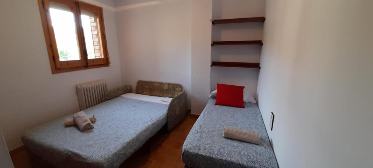 Apartamento Callizo Хака Екстериор снимка