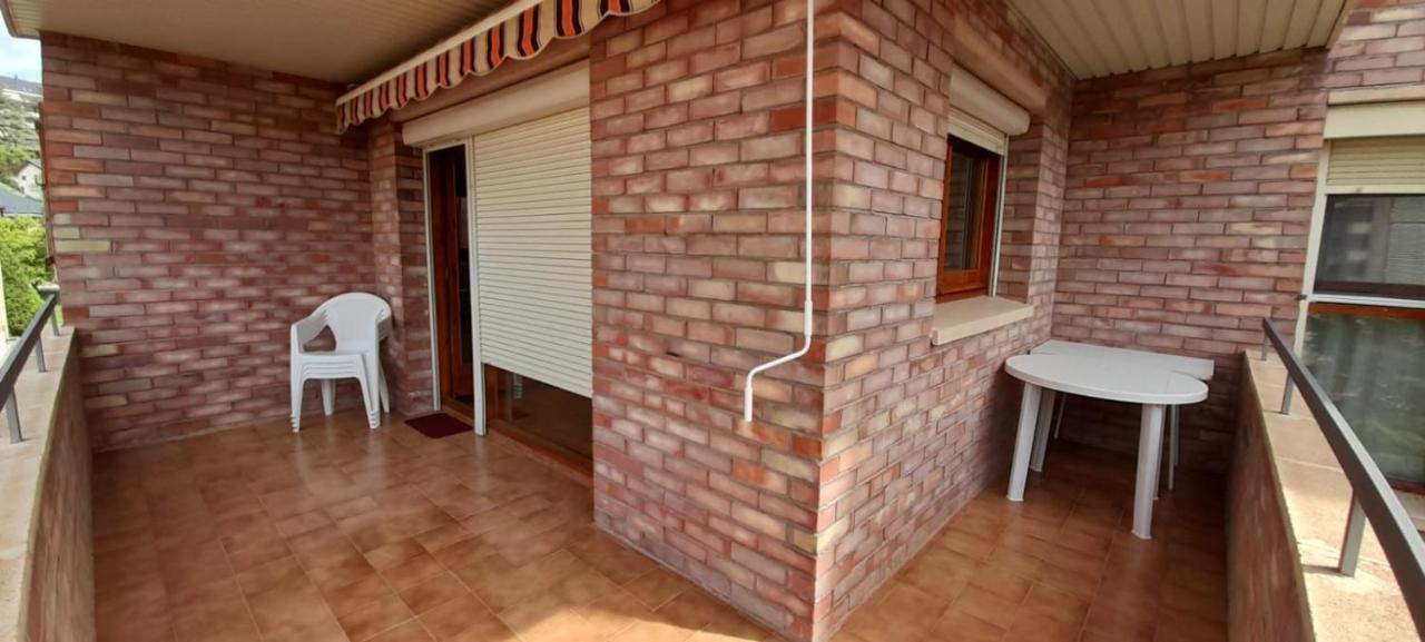 Apartamento Callizo Хака Екстериор снимка