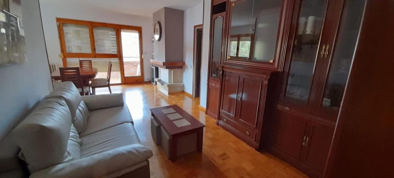 Apartamento Callizo Хака Екстериор снимка